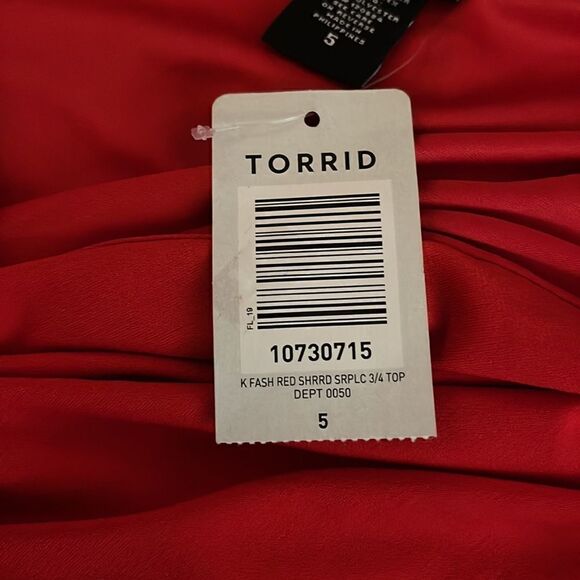 NWT torrid sz5(5xl) shirted surplus lace back red shirt/top/blouse 3/4 sleeve - Picture 5 of 6